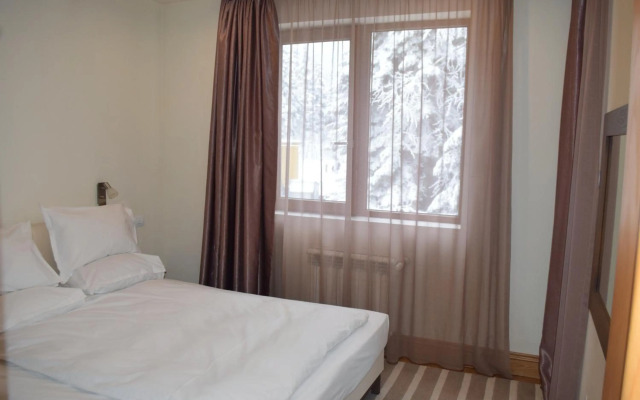 The Lodge Hotel