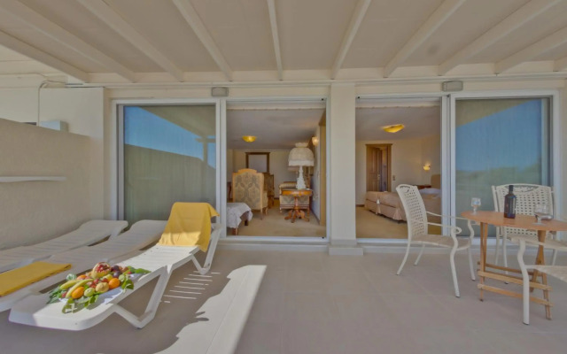 Palmariva Beach Hotel