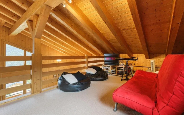 La Taniere - Cozy Chalet With Incredible Views and Parking