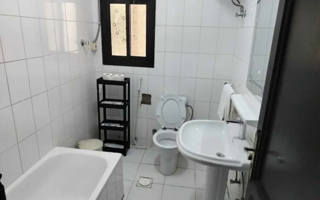 Al Eairy Apartments Madinah 9