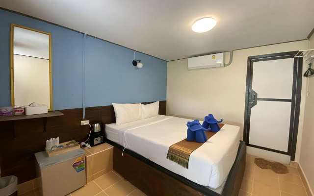 Phi Phi Nice Beach Resort