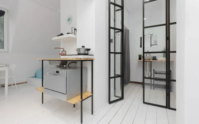Bright Studio Szczuczyńska by Renters