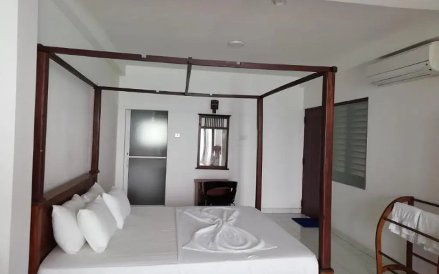 Shanthi Guest & beach villa