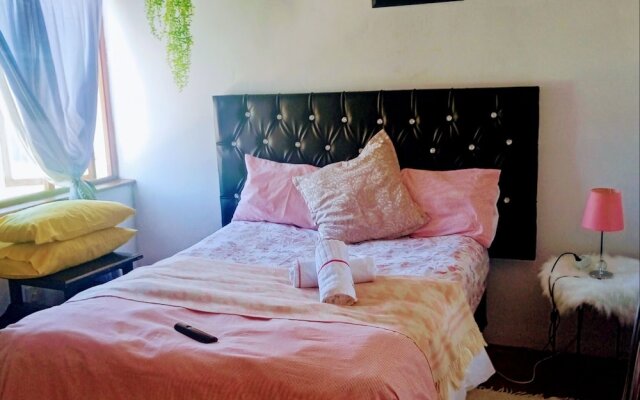 Room in Guest Room - Zagorski bed and Breakfast its Homestay .home Away From Home
