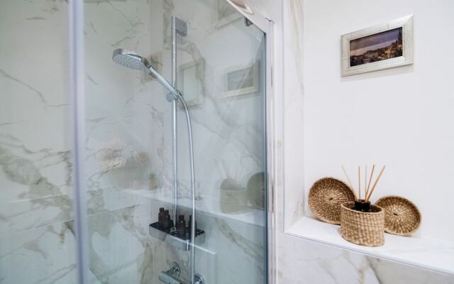 MyHomeInComo - S&O Apartment