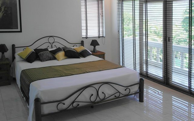 Chaweng Lakeview Residence
