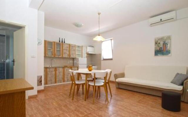 Apartemnts Guido 762