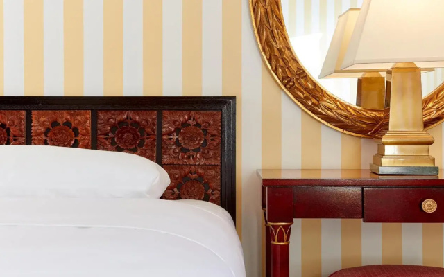 Orchard Hotel