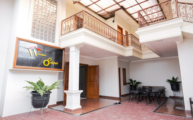 Wisma Delapan