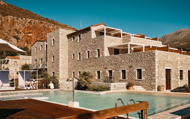 Itilo Traditional Hotel