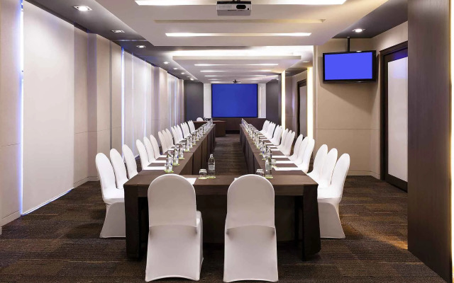 ibis Bangkok Riverside