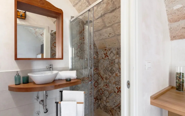 Masseria Misocampo With Garden And Pool