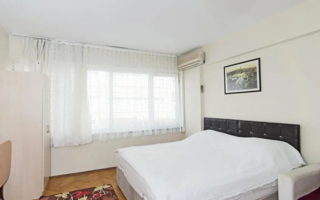 Roncalli Suite And Apart Ii