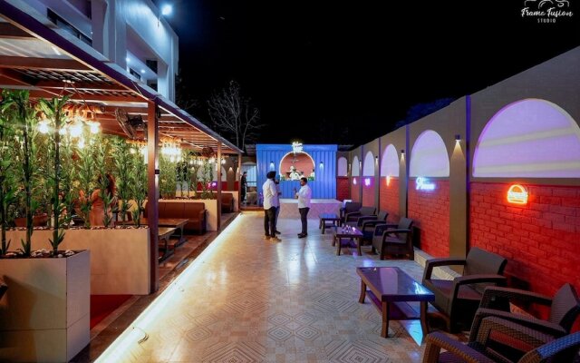 Bajaj's Karwan Inn