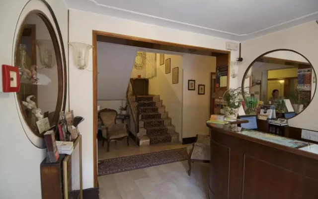 Hotel Leonardo