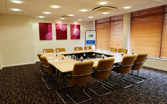 Holiday Inn Express Cheltenham by IHG