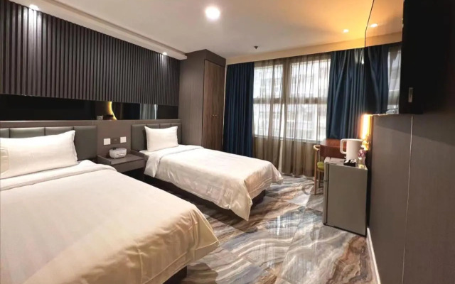Hennessy Hotel