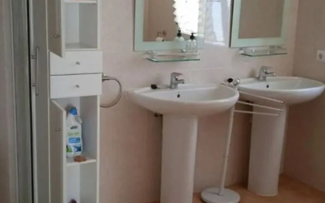Villa Miraflores Comfortable Holiday Residence