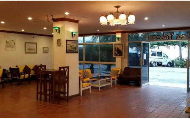 Sea Falcon Hotel