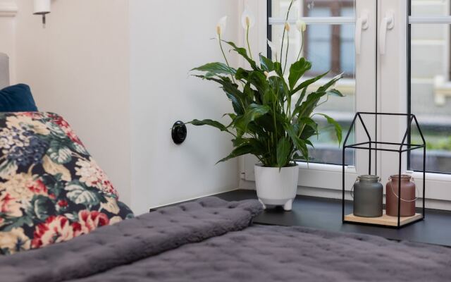 Studio Piotrkowska 37 by Renters