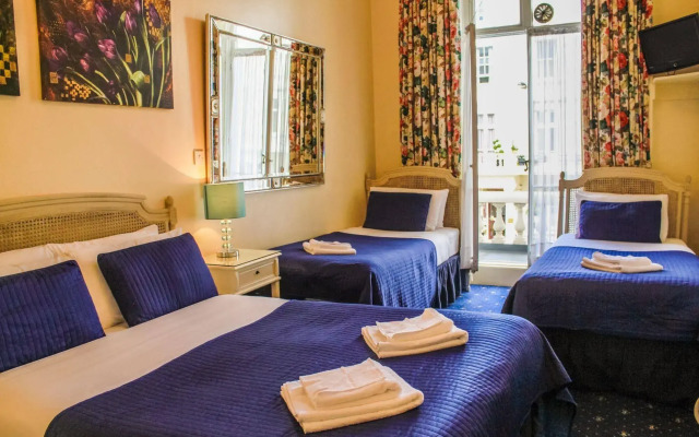 Blades Hotel