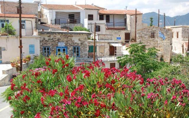 Vavla Rustic Retreat