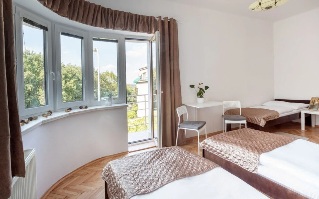 Green Park Apartments