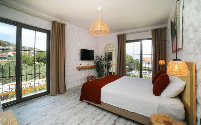 Huzurla Otel