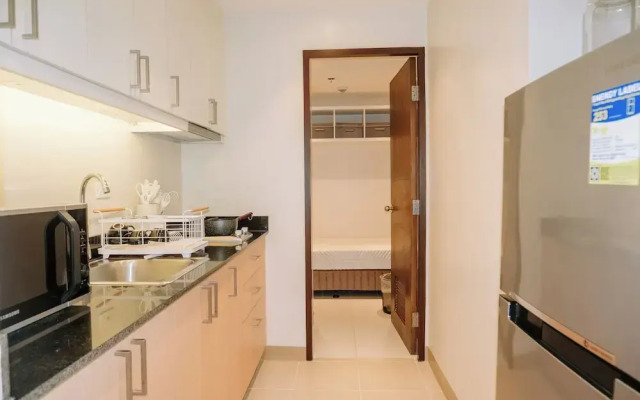 A Luxurious 1BR Apartment