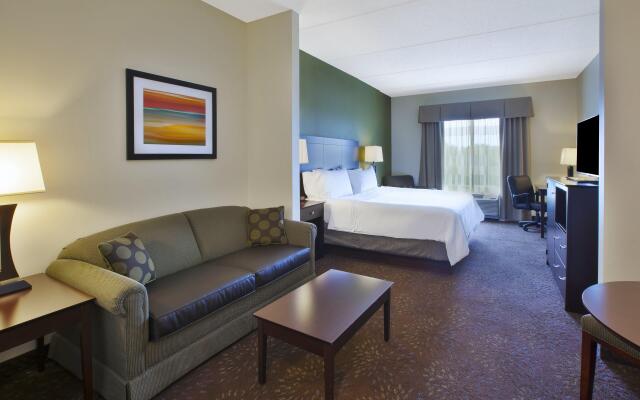 Holiday Inn Express & Suites Geneva Finger Lakes, an IHG Hotel