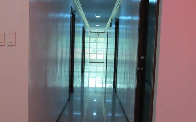 Princess Perrine Suites