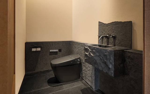 Deqin Meri Poodom hotel