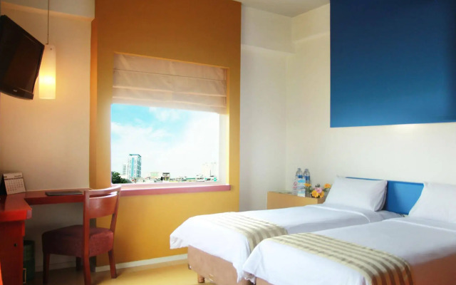 Sparks Life Jakarta, ARTOTEL Curated