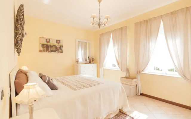 Nina Guest House