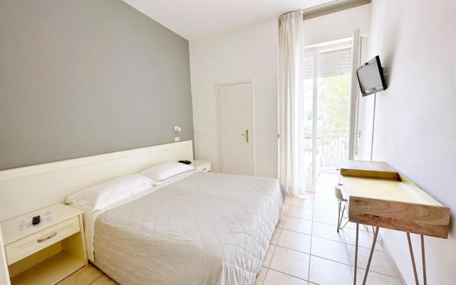 Aura Living Hotel