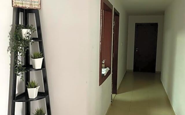 Bombay Backpackers DXB - Adults Only