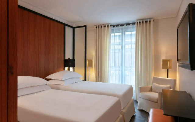 Le Metropolitan Paris Tour Eiffel, a Tribute Portfolio Hotel