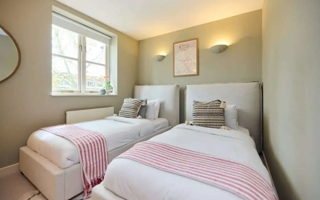 Chiswick Views & Space Elegant 3bdr Duplex With Parking
