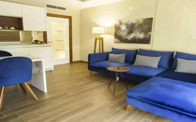 Maxuite Hotel in Home