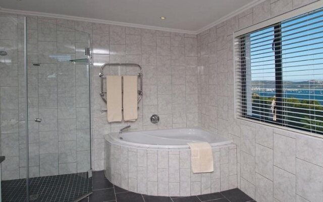 Cambalala Guest House