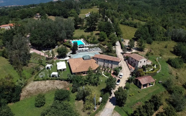 Valle Dell'Aquila Country House
