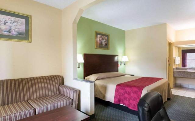 Rodeway Inn & Suites New Orleans Gentilly