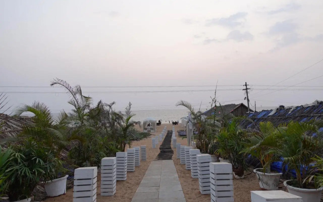 Lillywoods Zac Beach Resort