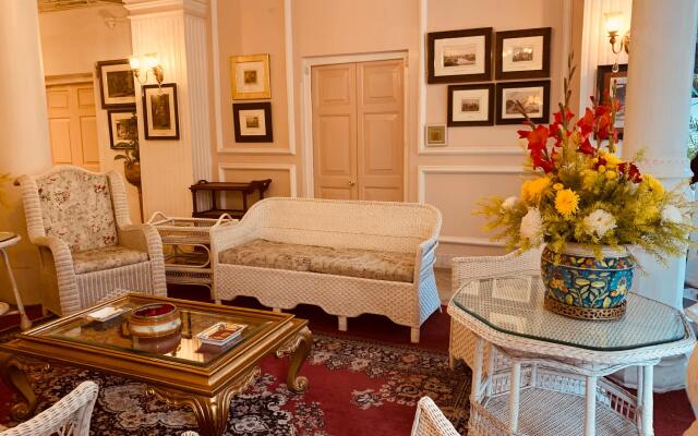 The Elgin Fairlawn Kolkata