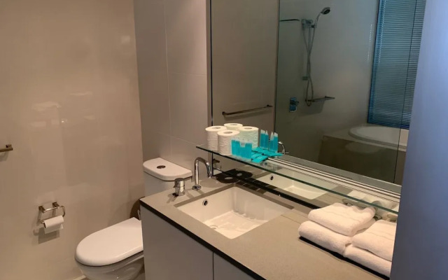 Circle on Cavill - Private Apartments