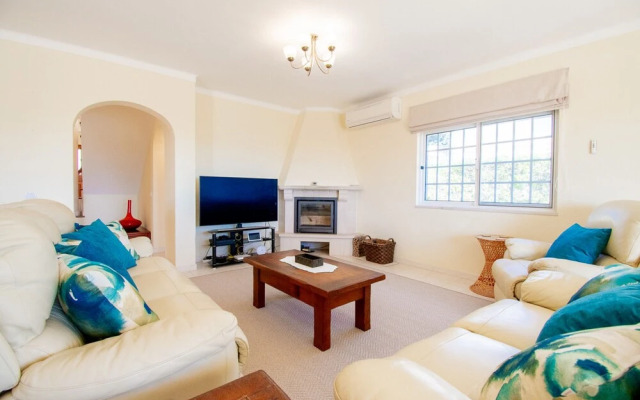 Casa Filipa Upper Floor