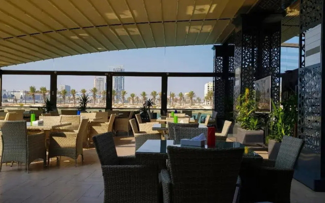 Golden Tulip Al Khobar Suites