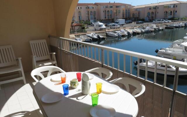 Appartement Sète, 2 Pièces, 4 Personnes - Fr-1-338-136