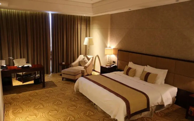 Classical Plaza Hotel