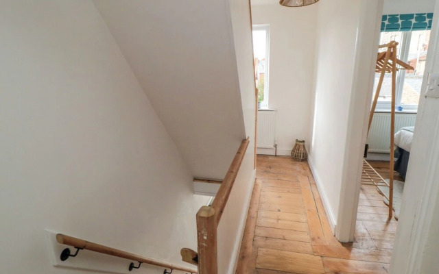 6 Clarence Place